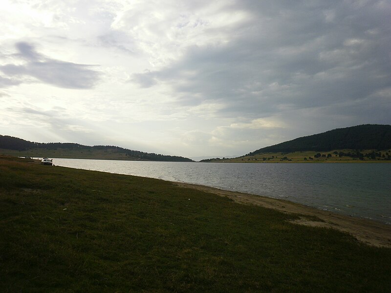 File:Batak Reservoir 2012 24.JPG