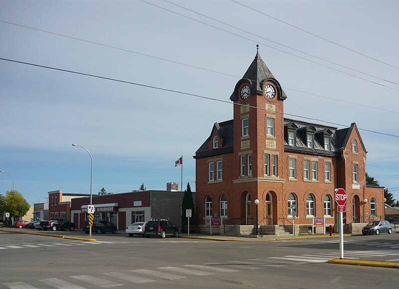 File:Battleford Saskatchewan Post Office.jpg