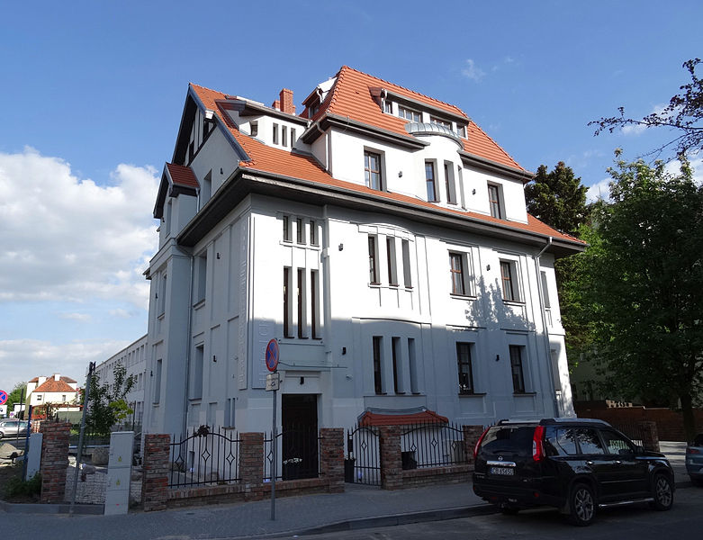 File:Bdg hotel Chopin 2 5-2015.jpg