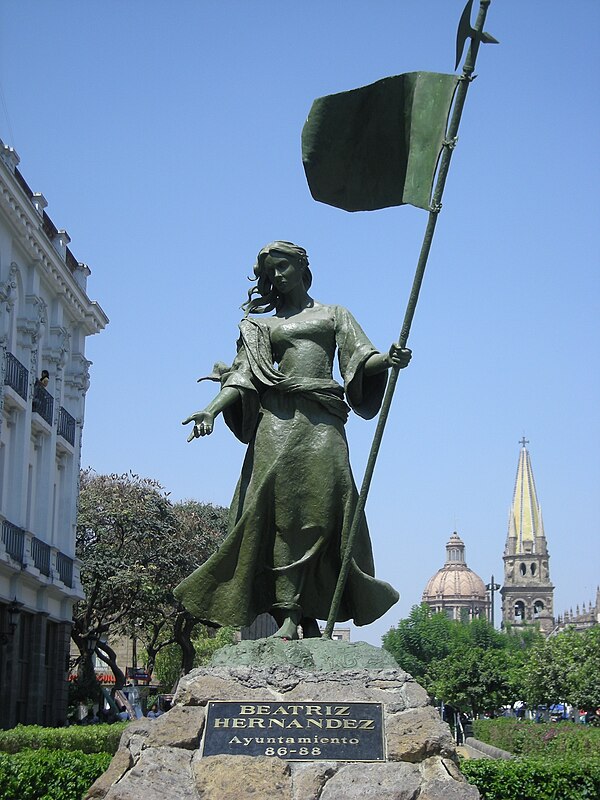 Statue of Beatriz Hernández