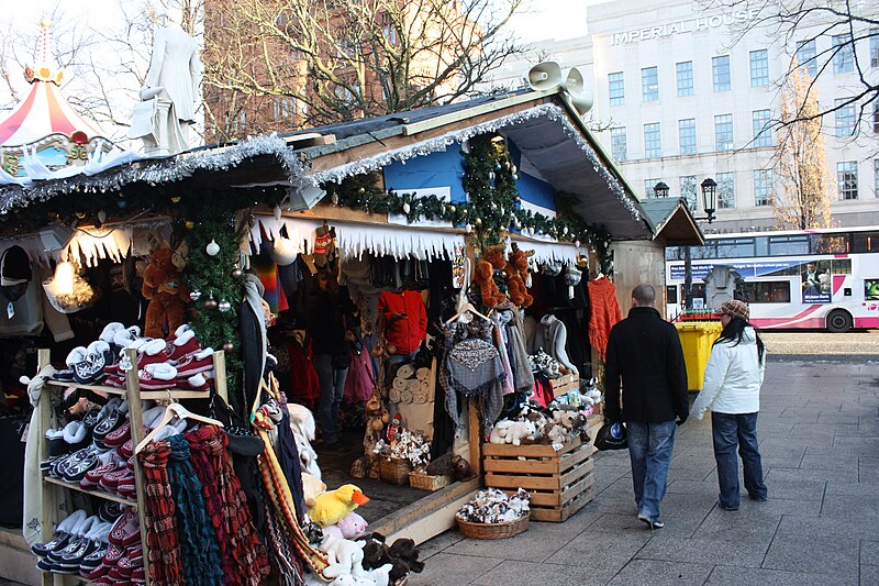 File:Belfast Christmas Continental Market, November 2010 (03).JPG