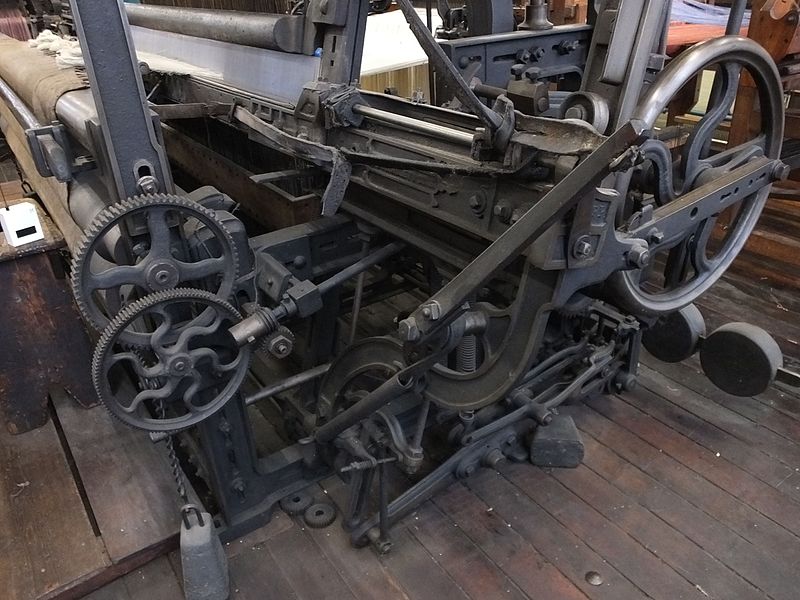 File:Bradford Industrial Museum Hattersley Loom 4941.jpg