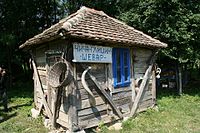 Cabane ancienne à Brasina