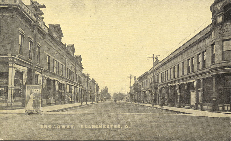 File:Broadway, Blanchester, O. (12660010855).jpg