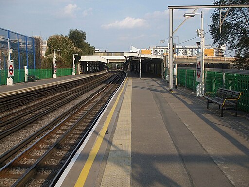 Bromley-by-Bow stn look east