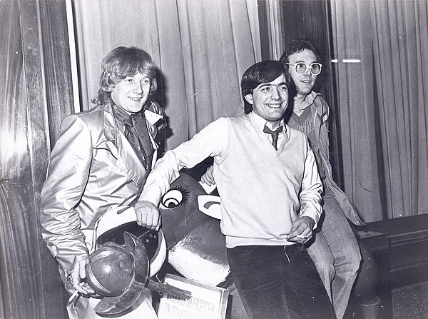 The Buggles: Geoff Downes (far left) and Horn (far right) on the show Caspe Street in 1980