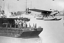 Bundesarchiv Bild 102-12377, Italien, Wasserflugzeug beim Start.jpg