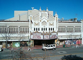 English: The historic California Theatre in do...