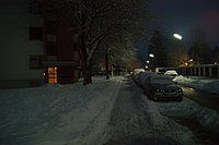 Calle nevada nocturna