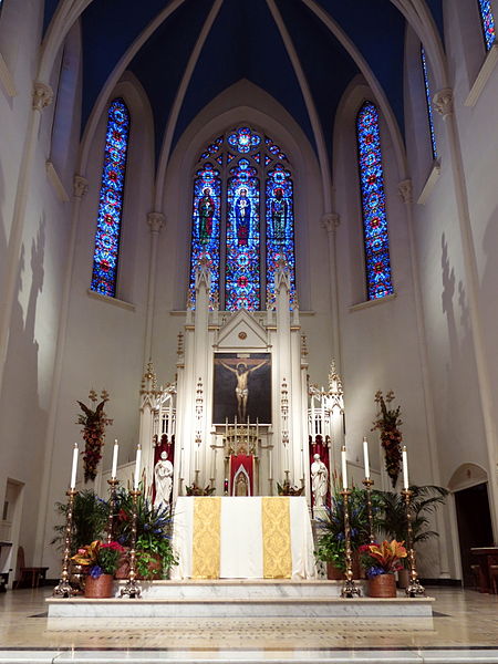 File:Cathedral of Saint Mary of the Immaculate Conception (Peoria, Illinois) - sanctuary.jpg