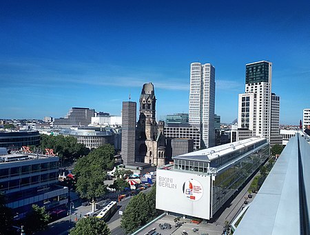 Charlottenburg Blick zum Bikini Haus