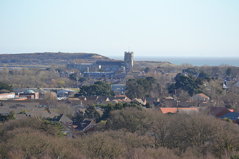 File:Christchurch Priory from St Catherine's Hill.JPG