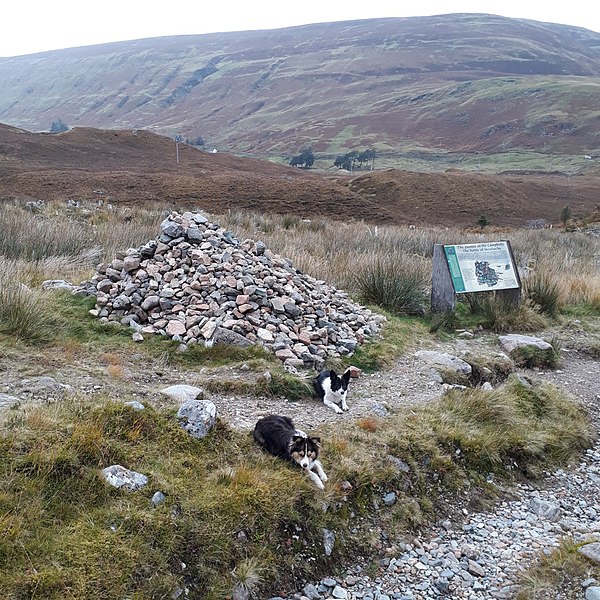 Cairn at the place where the MacDonalds stopped chasing and killing the Campbells after the Battle .