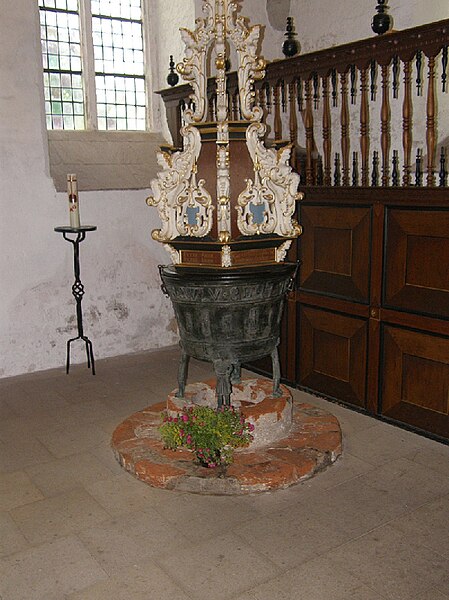 File:Cuxhaven 2009 -Lüdingworth -St. Jacobikirche- by-RaBoe 01.jpg