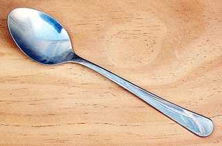 <span class="mw-page-title-main">Dessert spoon</span> Spoon designed for eating dessert