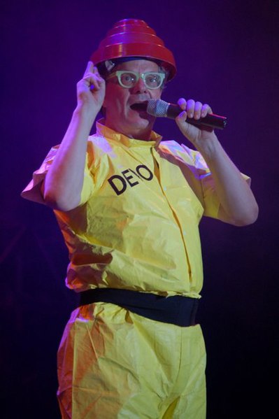 Mark Mothersbaugh performing live with Devo at the Festival Internacional de Benicàssim, 2007 (Gerald Casale vacuum forms thermoplastic using an Art D