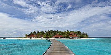Diamonds Thudufushi Beach and Water Villas