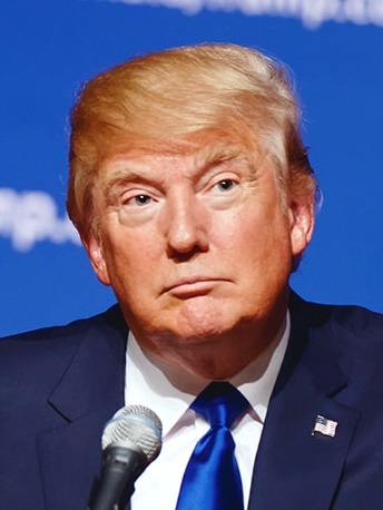 Berkas:Donald Trump - August 19, 2015 cropped and adjusted.tif