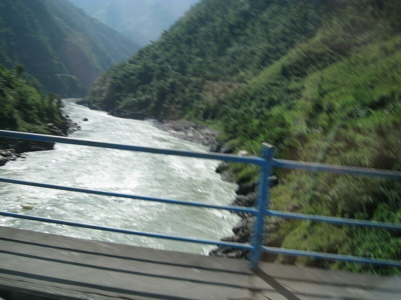 File:Drive from Pokhara to Kathmandu-68.jpg