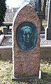 Tombe d'Elise Heyerdahl (en).