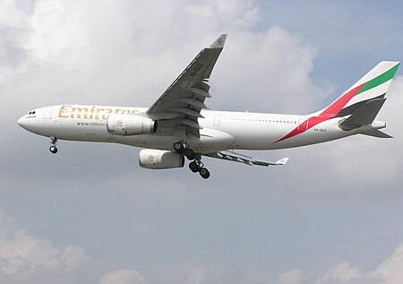 Fail:Emirates.a330-200.a6-eks.arp.jpg