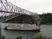 The Empress of the North passing under the Bridge of the Gods in 2005. The ship was renamed American Empress in 2014. EmpressOfTheNorth.jpg