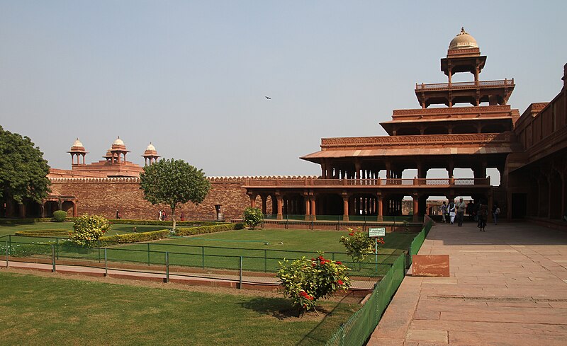 File:Fatehpur Sikri-24-Panch Mahal-2018-gje.jpg