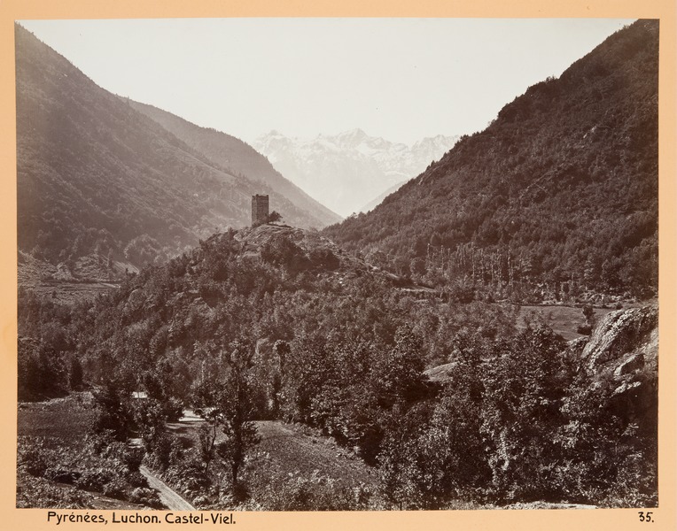 File:Fotografi av Pyrénées. Luchon, Castel-Viel - Hallwylska museet - 104660.tif