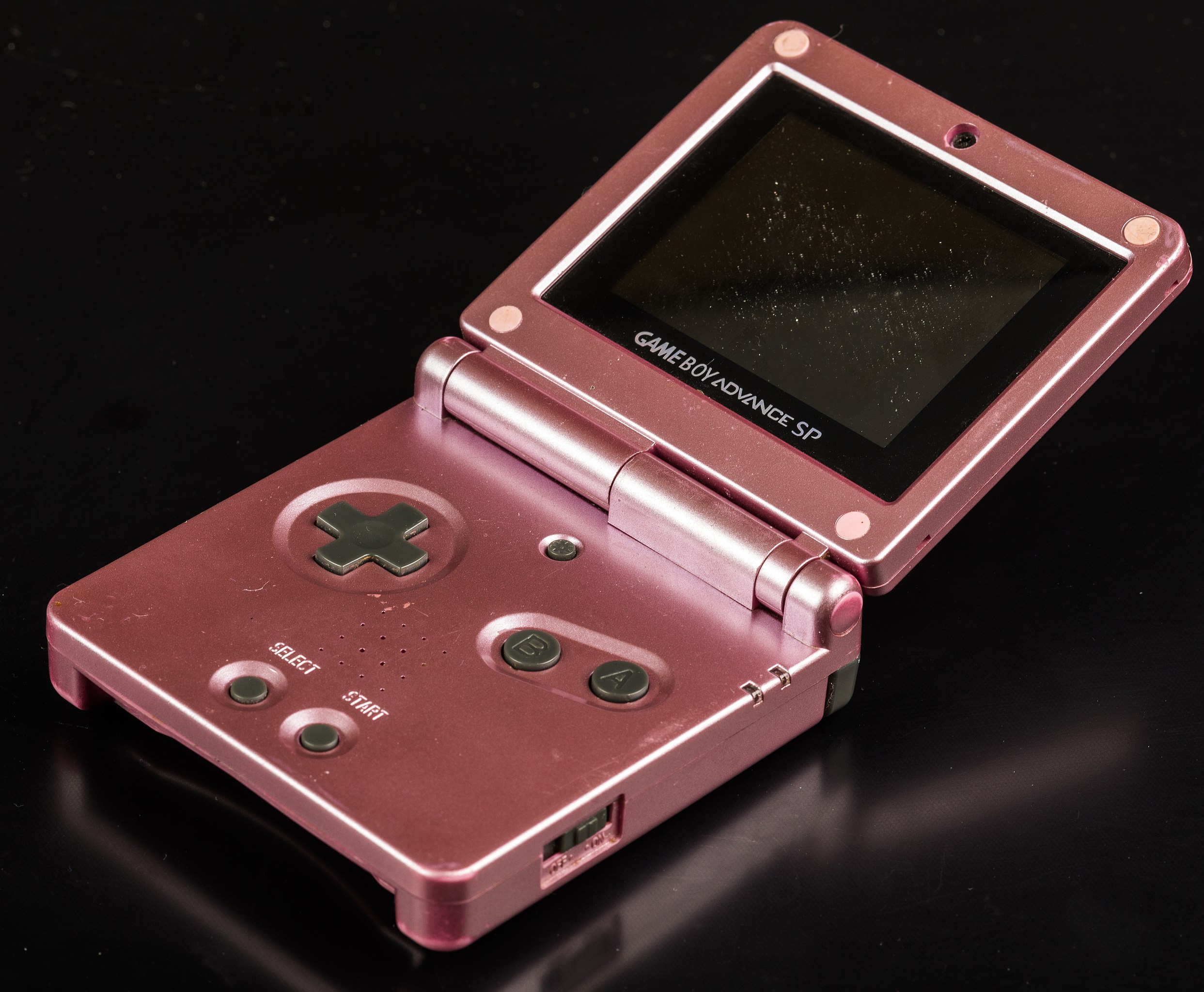 File:Game-Boy-Advance-SP-Mk1-Blue.png - Wikimedia Commons