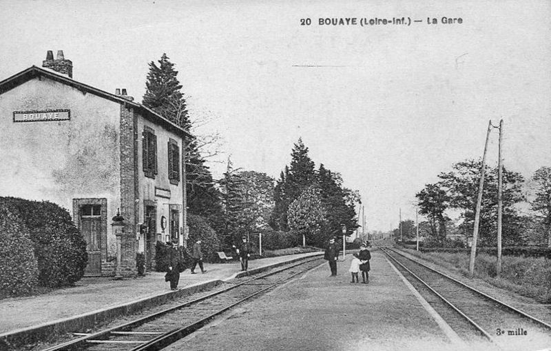 File:GareBouayeMille1900.jpg