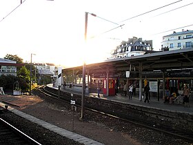 Voie groupe II, vers Nanterre-Université.