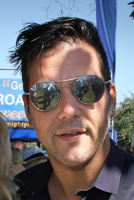 George Stroumboulopoulos at the CFC Annual BBQ Fundraiser 2014 (15180088615)