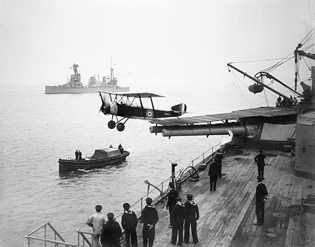 Tập_tin:HMAS_Australia_launching_aircraft_1918.jpg