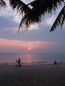 Sunset at Sanya Bay, Hainan HainanSanya5.jpg