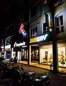 A Subway outlet in Kajang, Malaysia, located next to Domino's Pizza Hentian Kajang- 7 Eleven, Domino's Pizza & Subway.jpg