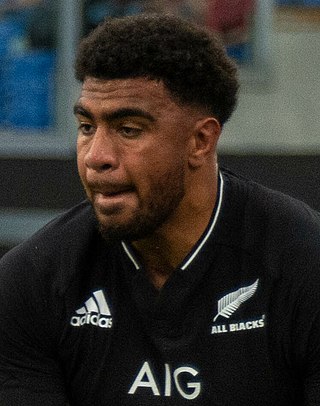 <span class="mw-page-title-main">Hoskins Sotutu</span> Rugby player