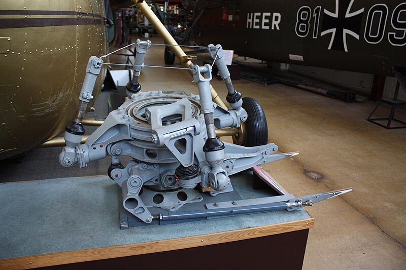 File:Hubschraubermuseum Bückeburg 2010 0668.JPG