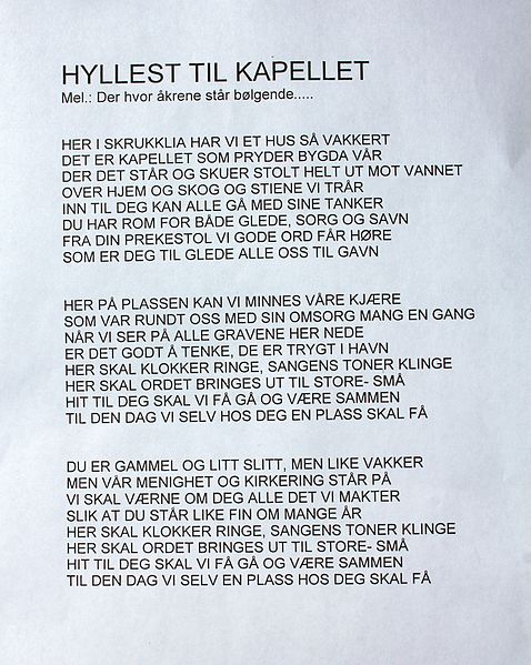 File:Hyllest til Skrukkelia kapell.jpg