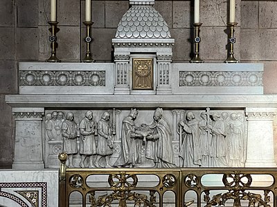 Altar of the Chapel of Saint Louis
