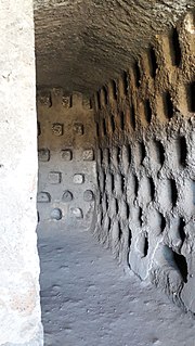 A dovecote in the caves of Orvieto, Italy where the locals have raised squab for food since the time of the Etruscans in the Iron Age Italia-Orvieto-Citta sotterranea-32E.jpg