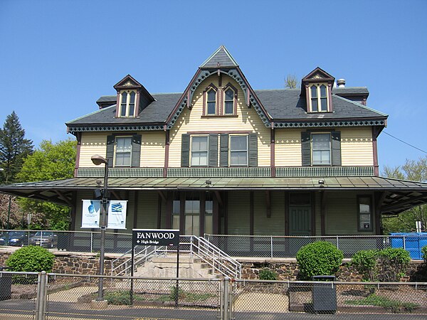 Fanwood station on the Raritan Valley Line