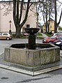 Čeština: Kašna na Husově náměstí v Kamenici nad Lipou English: Husovo square in Kamenice nad Lipou, Czech Republic