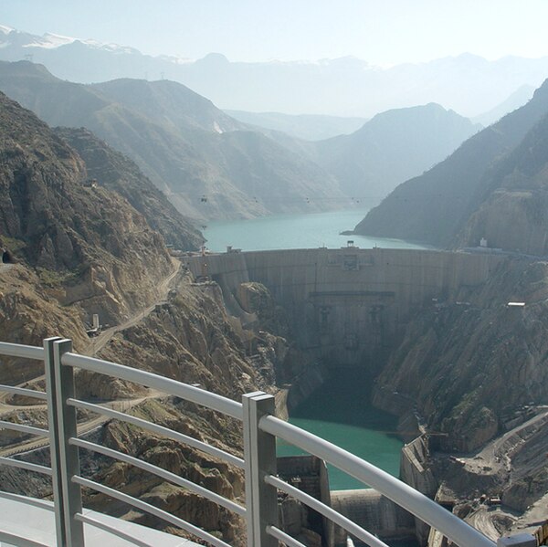 File:Karun3-dam.jpg