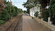 ホームより海鹿島駅方面を望む（2015年10月4日）