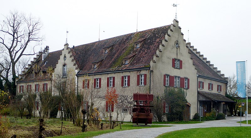 File:Kreuzlingen, Seemuseum Kornschütte v N, 4.jpeg