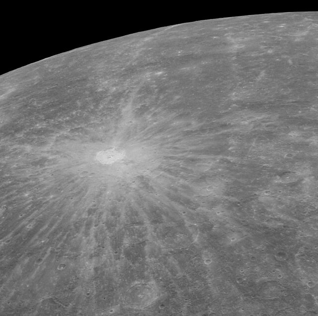 The rays of Kuiper, one of the freshest craters on Mercury