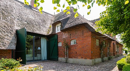 Kulturdenkmaeler Midlum Buurnstraat 2 (Wohnhaus) 002 2016 05 30