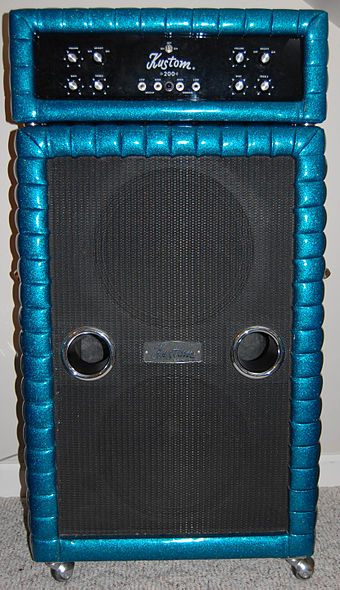 Kustom 200 bass amp – amp head and speakers, 100 watts RMS, two channels, two 15" speakers, 1971