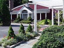 The Long Island's Visitor Center LIM's Visitor Center.jpg