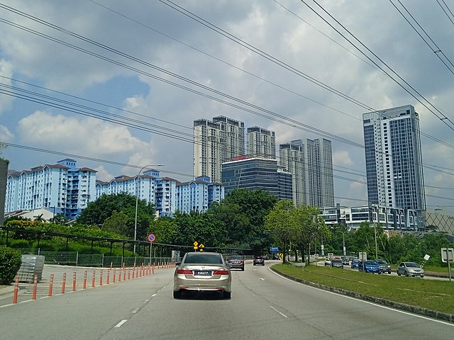 FT 217 towards eastbound at Bukit Jalil.